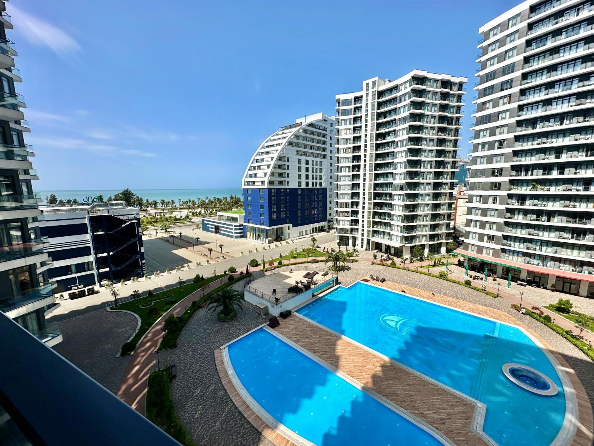 Batumi Boulevard Resort Exterior photo