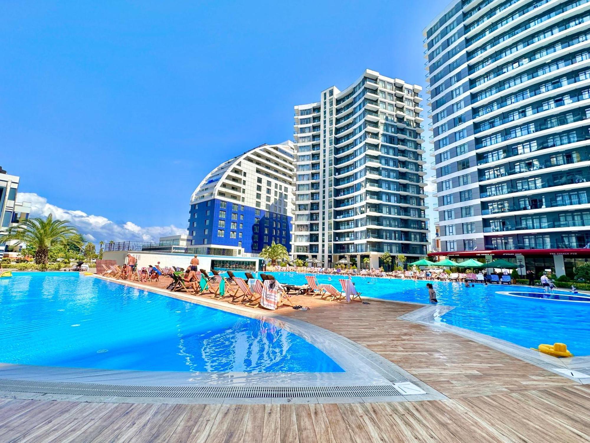 Batumi Boulevard Resort Exterior photo
