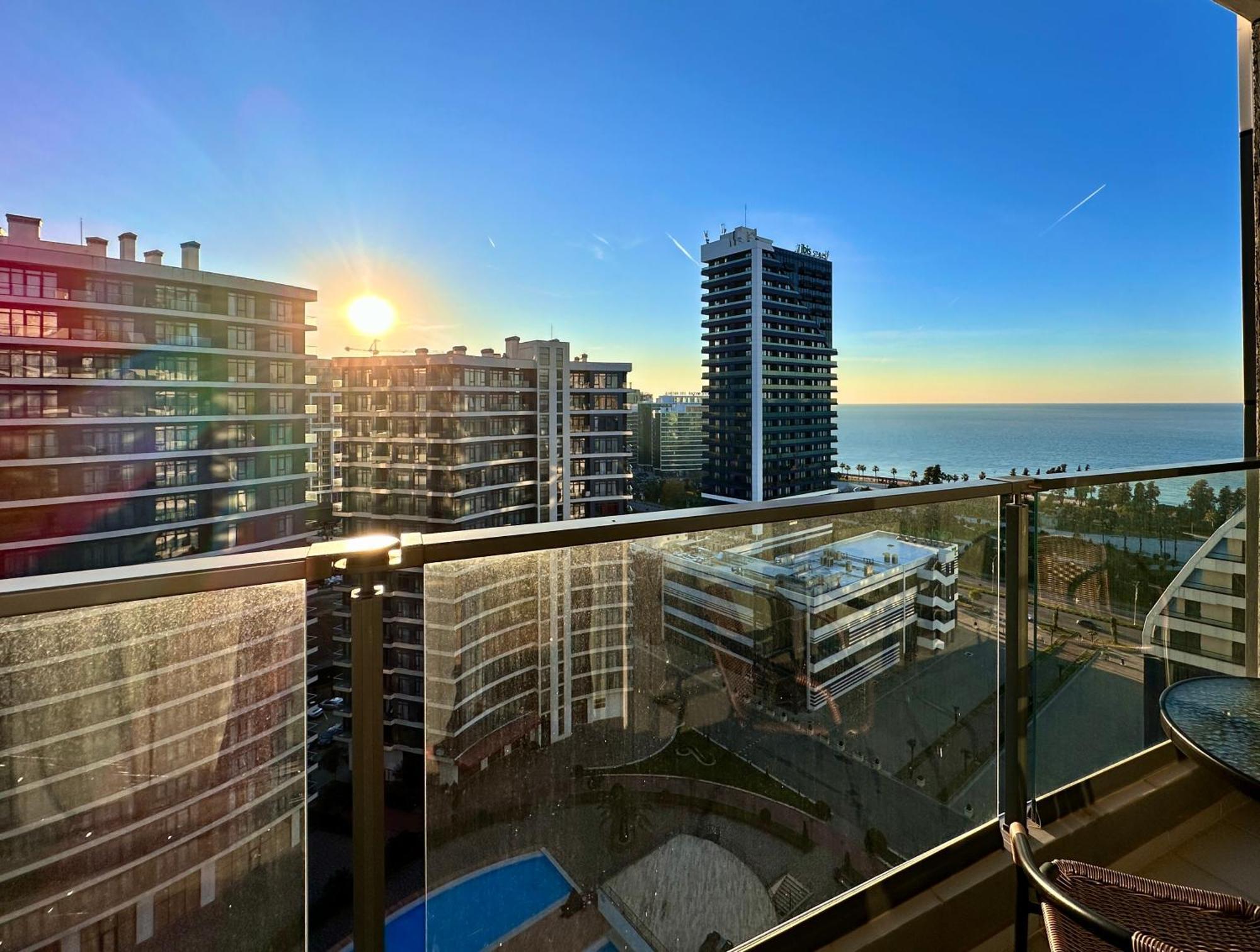 Batumi Boulevard Resort Exterior photo